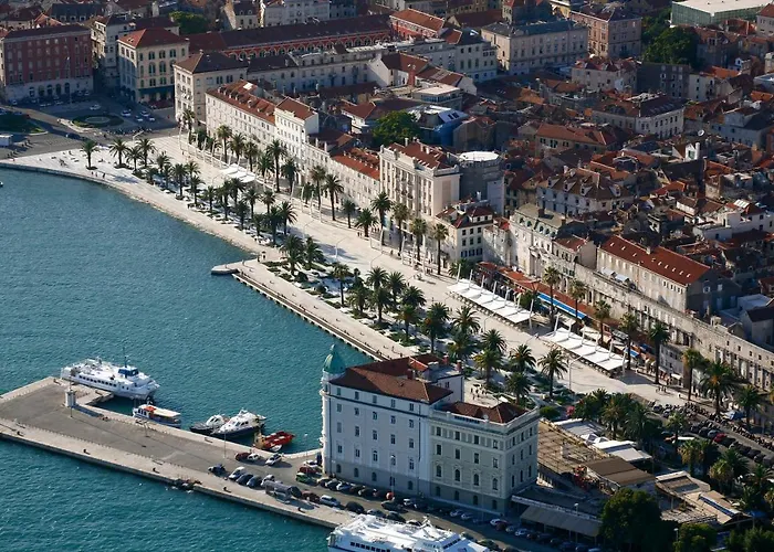 4 In Lägenhet Split