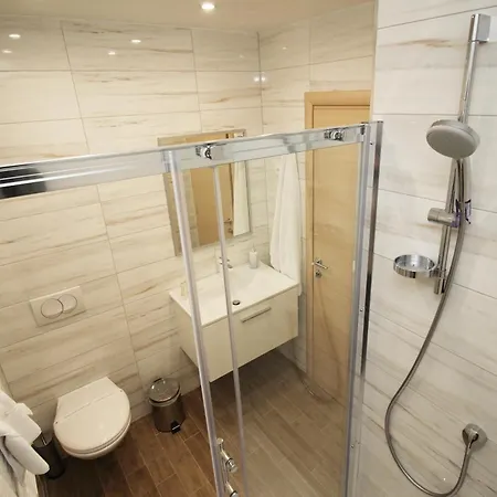 شقة 4 In سبليت